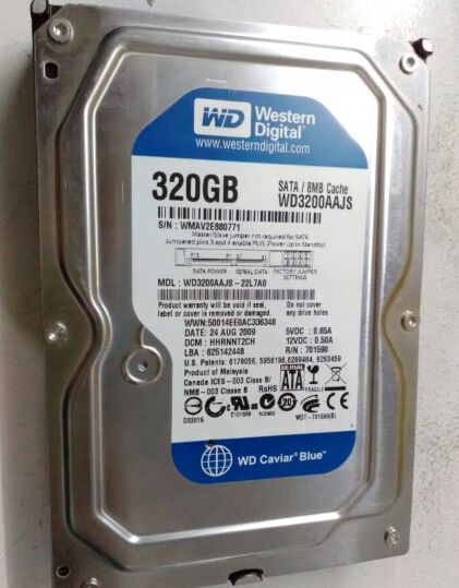 西数数据恢复WD3200AAJS-22L7A0台式机320GB硬盘，磁头损坏，开盘数据恢复成功